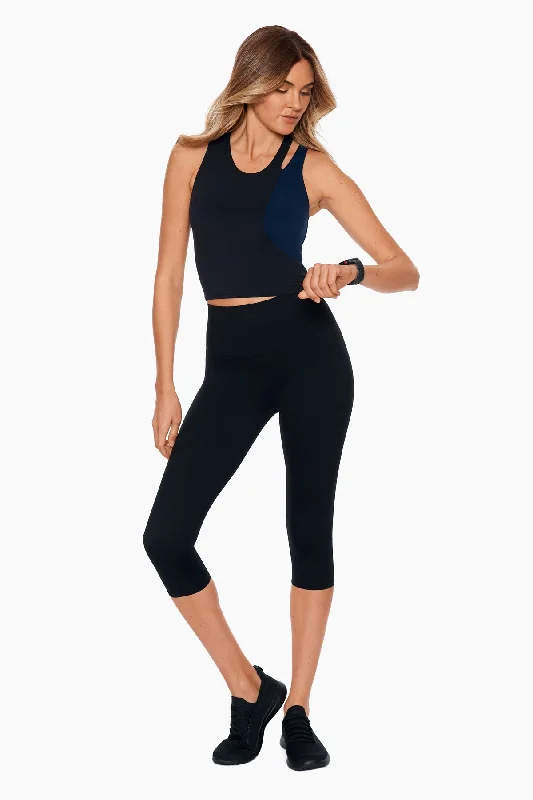 High-Rise Capri Legging Women's Party Outfit