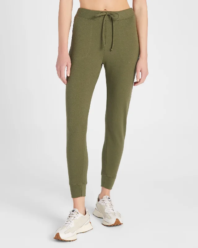 Crescent Jogger Versatile Women's Clothing for All Occasions