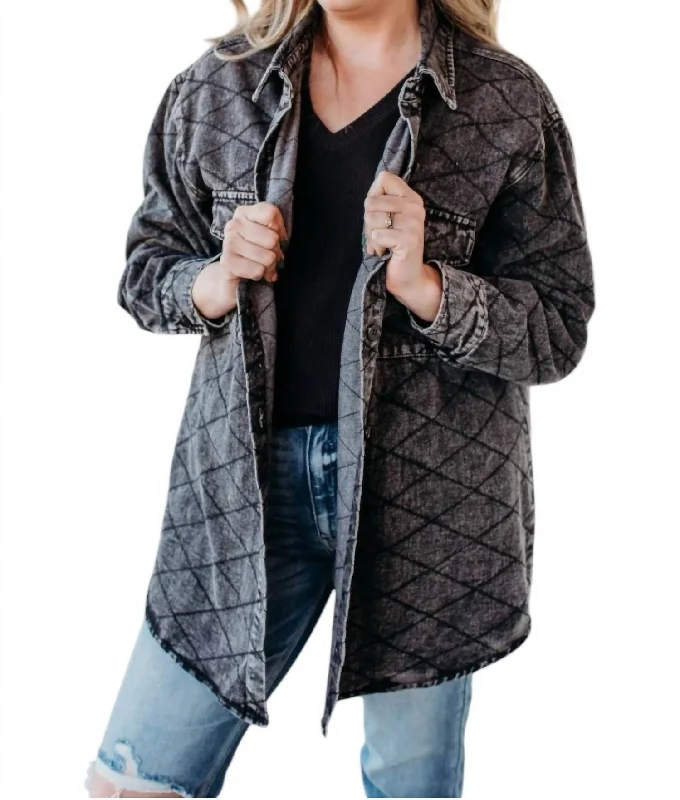 Quilted Shacket In Washed Grey Women's Trendy Casual Outfit