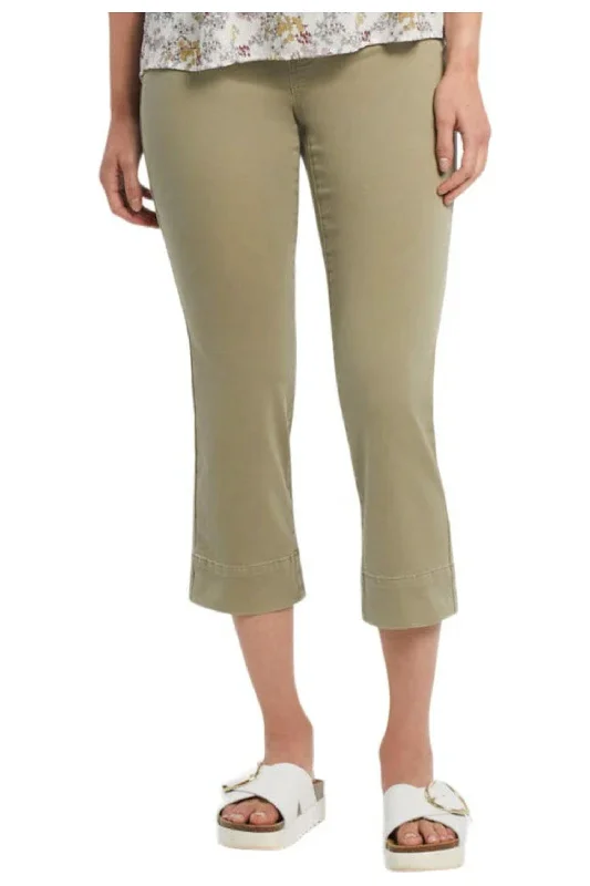 Pull On Kick Flare Capri In Sage Women's Garments