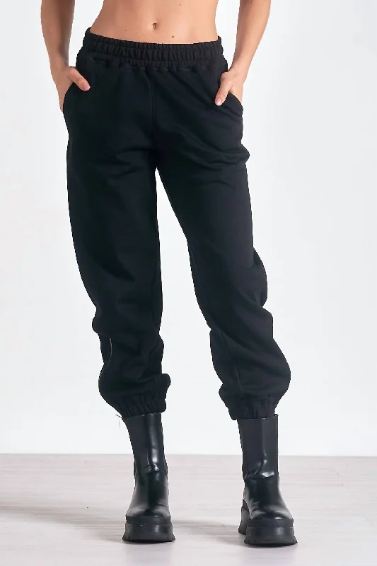 Remmy Jogger In Black Clothes For Women