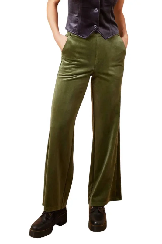 Clan Trouser In Green Women's Activewear Garments