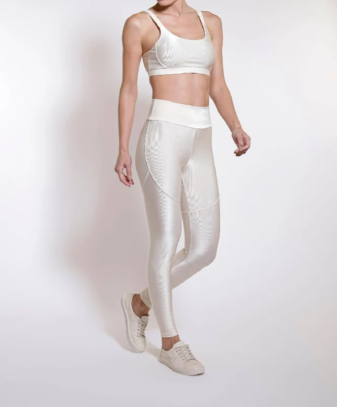 Ribbed Bra In White Women's Casual and Dressy Outfits