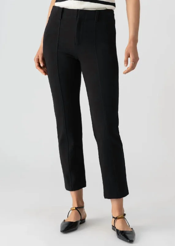 Cassie Legging In Black Women's Comfy Loungewear Outfit