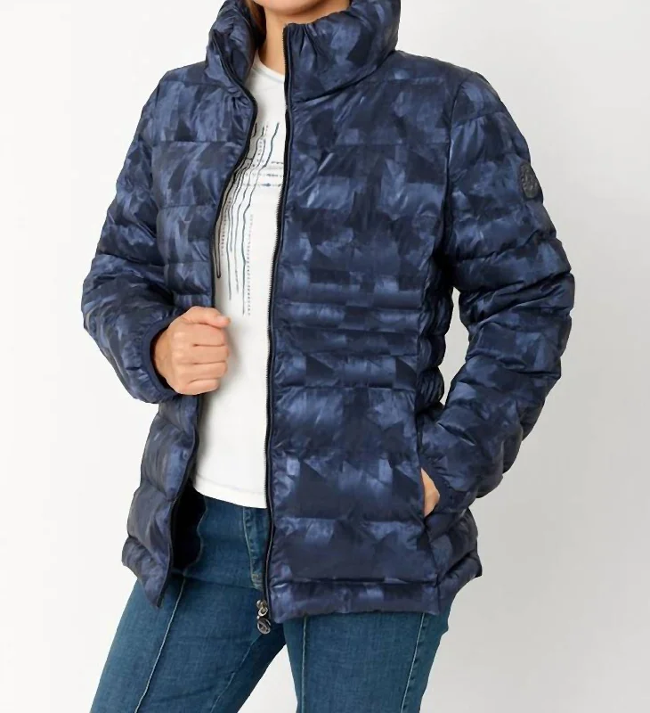 Puffer Jacket In Navy Women's Vacation Outfit Set