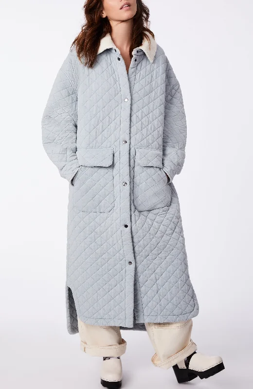 Full Length Quilted Jacket Women's Professional Outfit